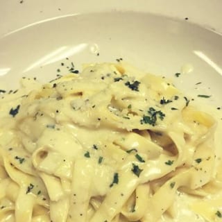 Fettuccine Alfredo