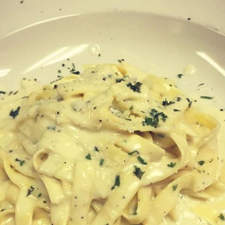 Delicious Fettuccine Alfredo and More Italian Classics